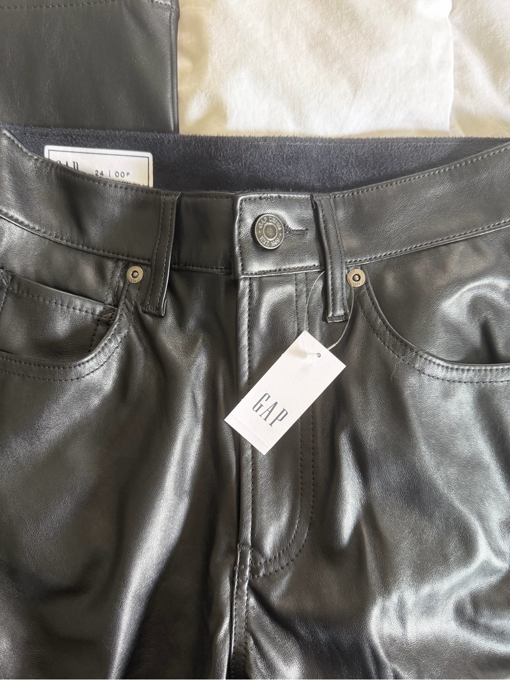 BRAND NEW GAP Black Faux Leather Wide Leg Cargo Pants
